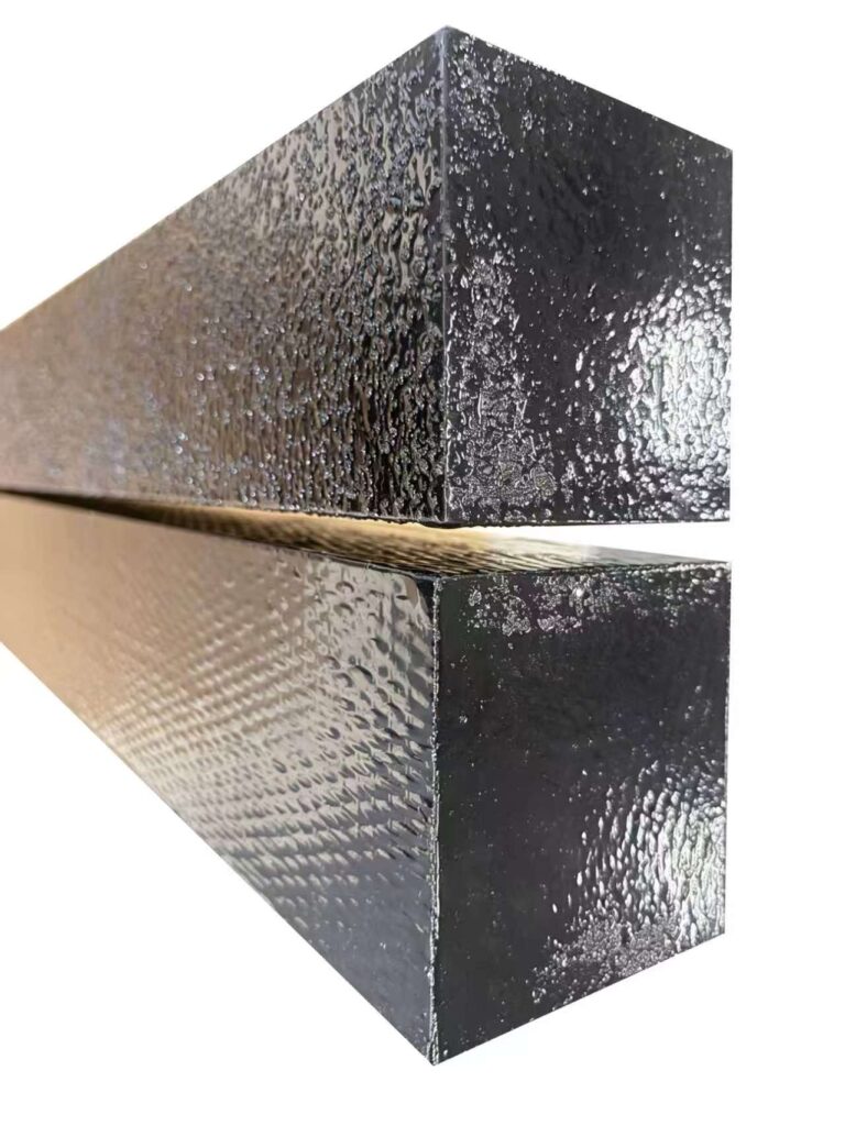 Detail UV-bestendige coating op Bamdura EcoArmor balken